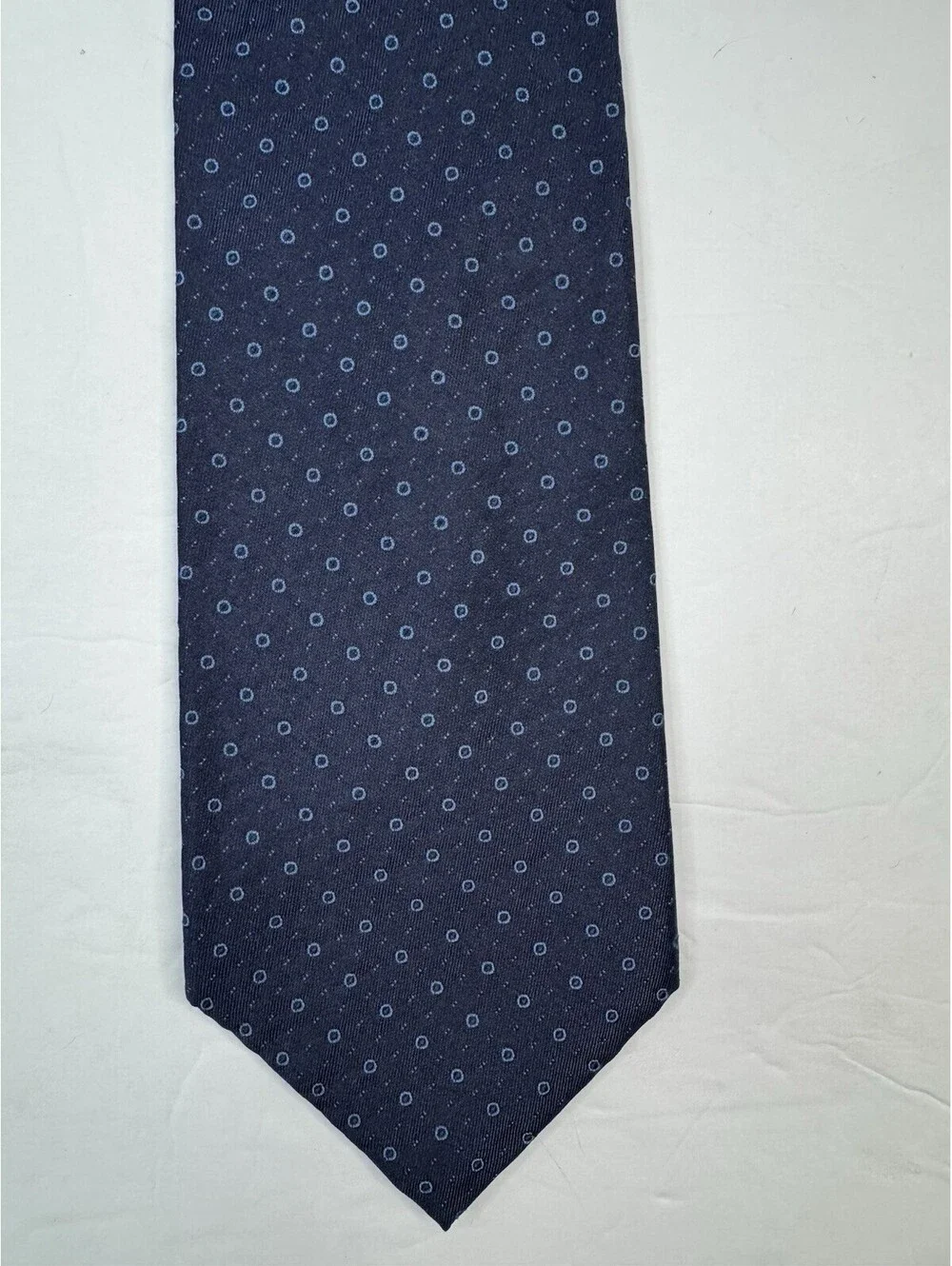 J.Crew Men's Necktie Silk Navy Blue Small Circle Pattern Designer Tie 3.5